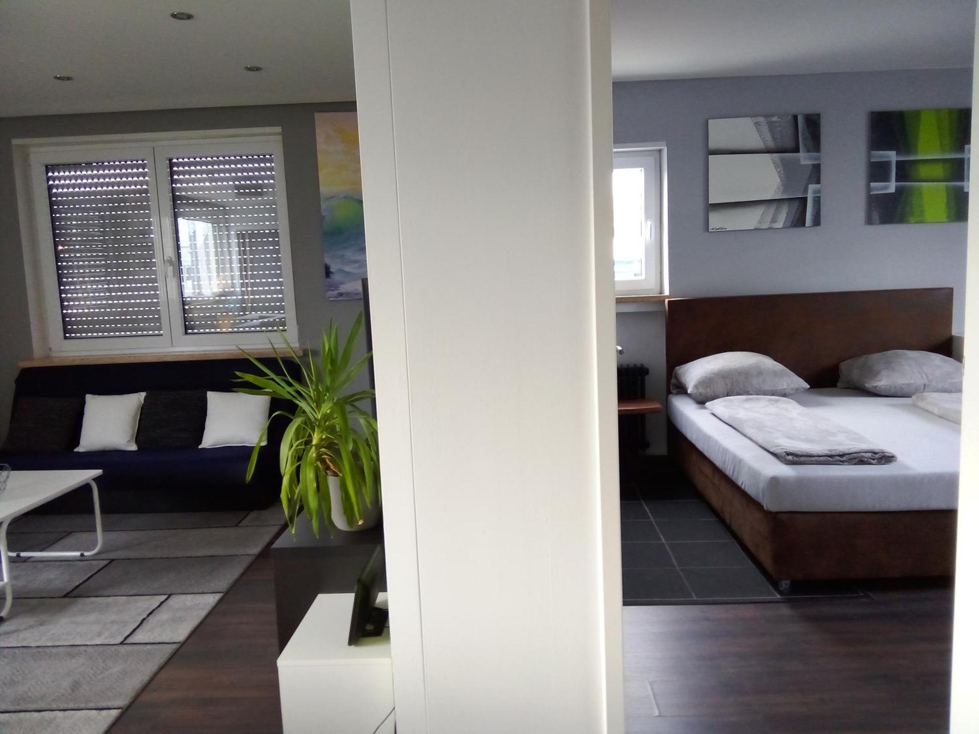 Apartments - Geraeumige 95 Qm Mit Balkon Аугсбург Экстерьер фото